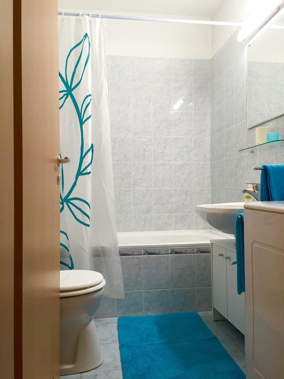 Cozy Apartment In District 8 Budapest Esterno foto