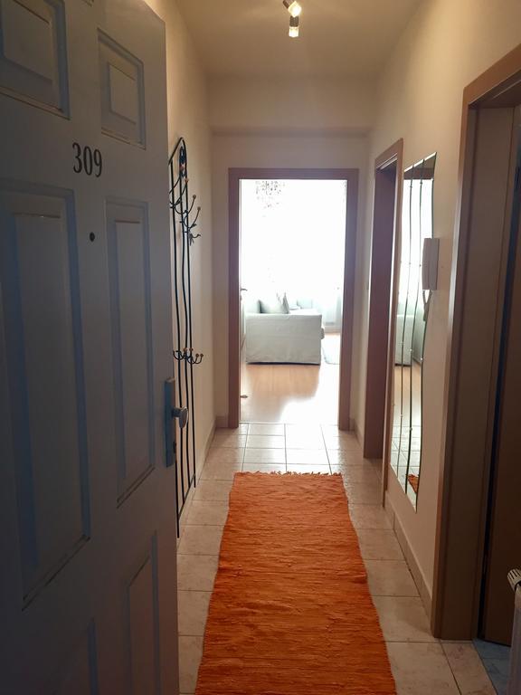 Cozy Apartment In District 8 Budapest Esterno foto